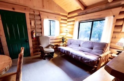Bigfork Cabin | Cowboy Log Cabin, Mountain views and Firepit